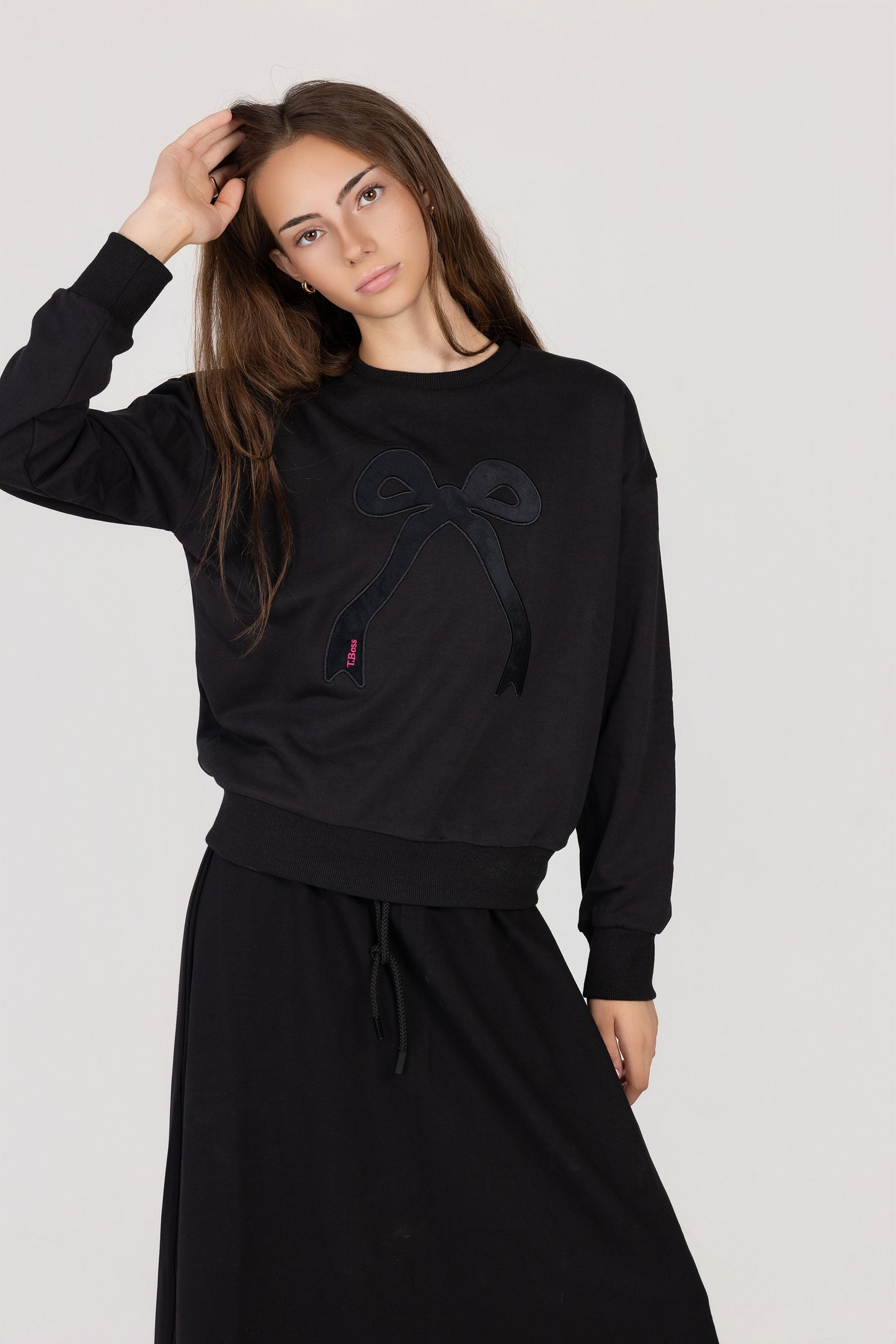 Velour bow sweatshirt