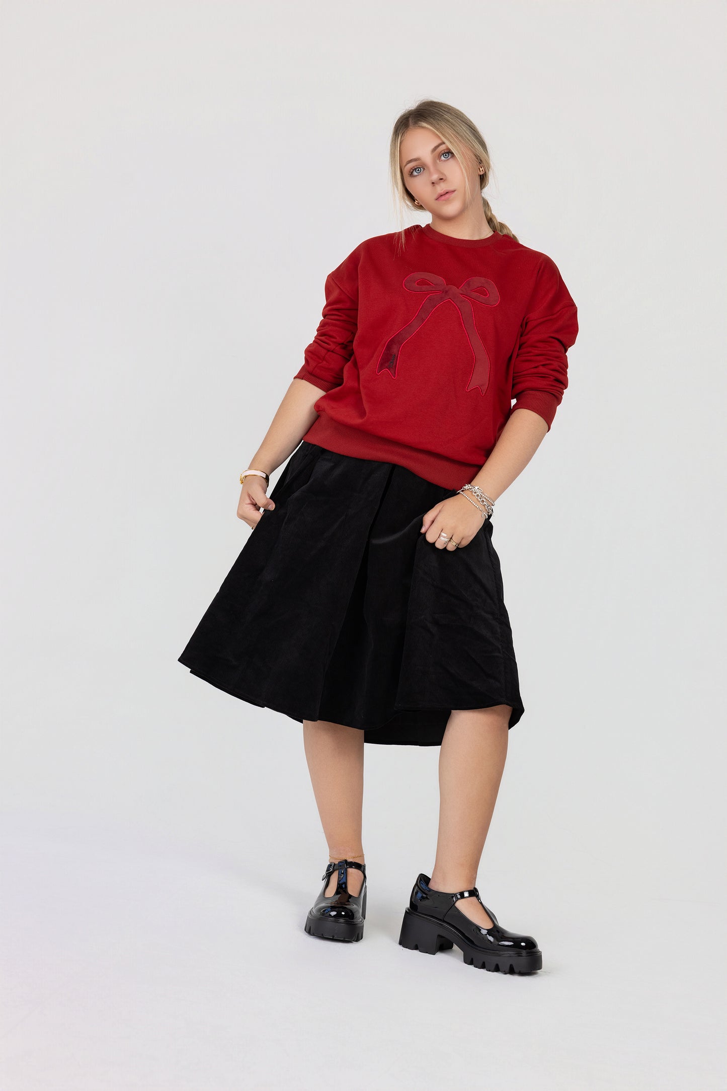 Velour bow sweatshirt