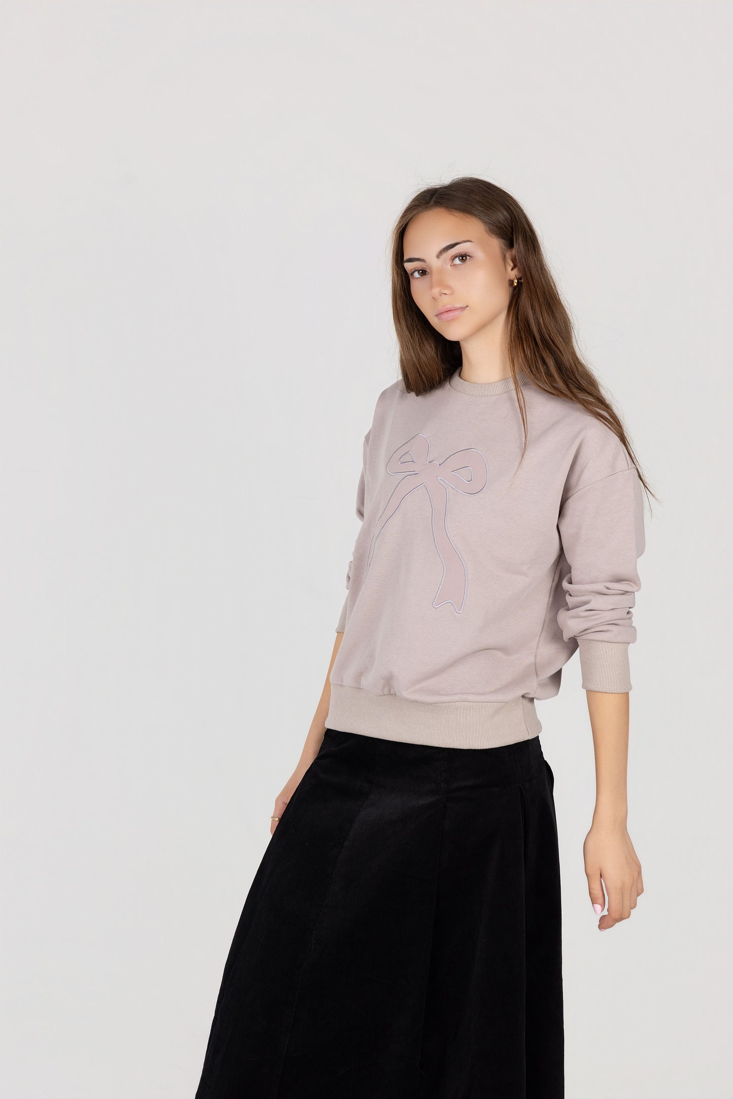 Velour bow sweatshirt