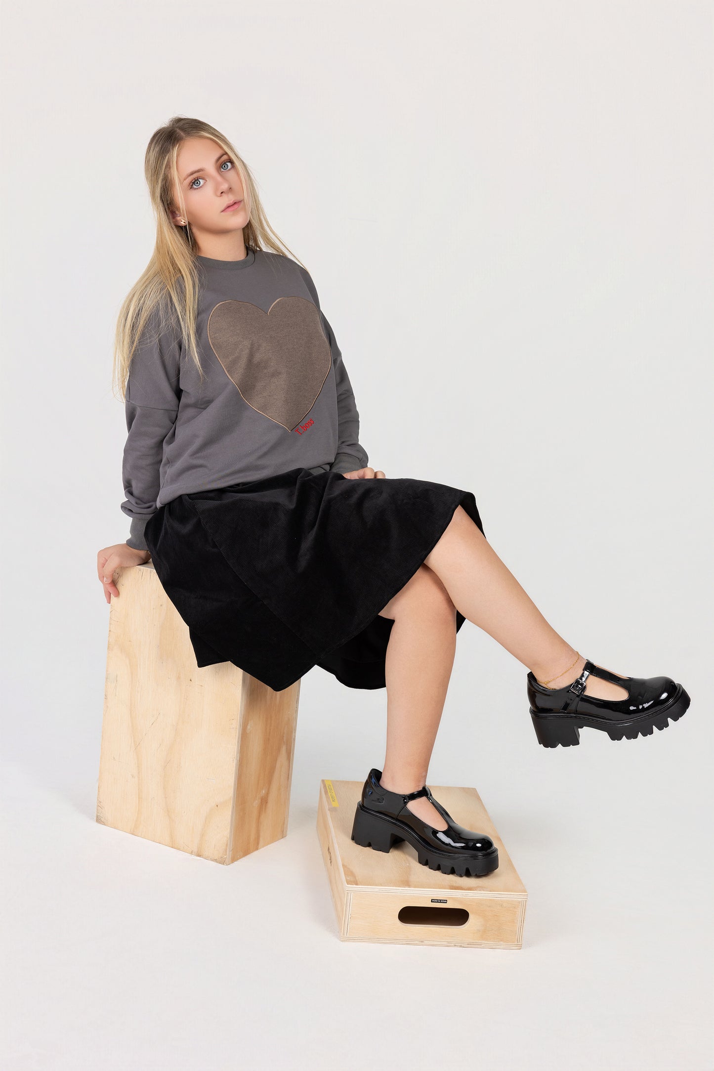 Corduroy pleated Knee Length skirt