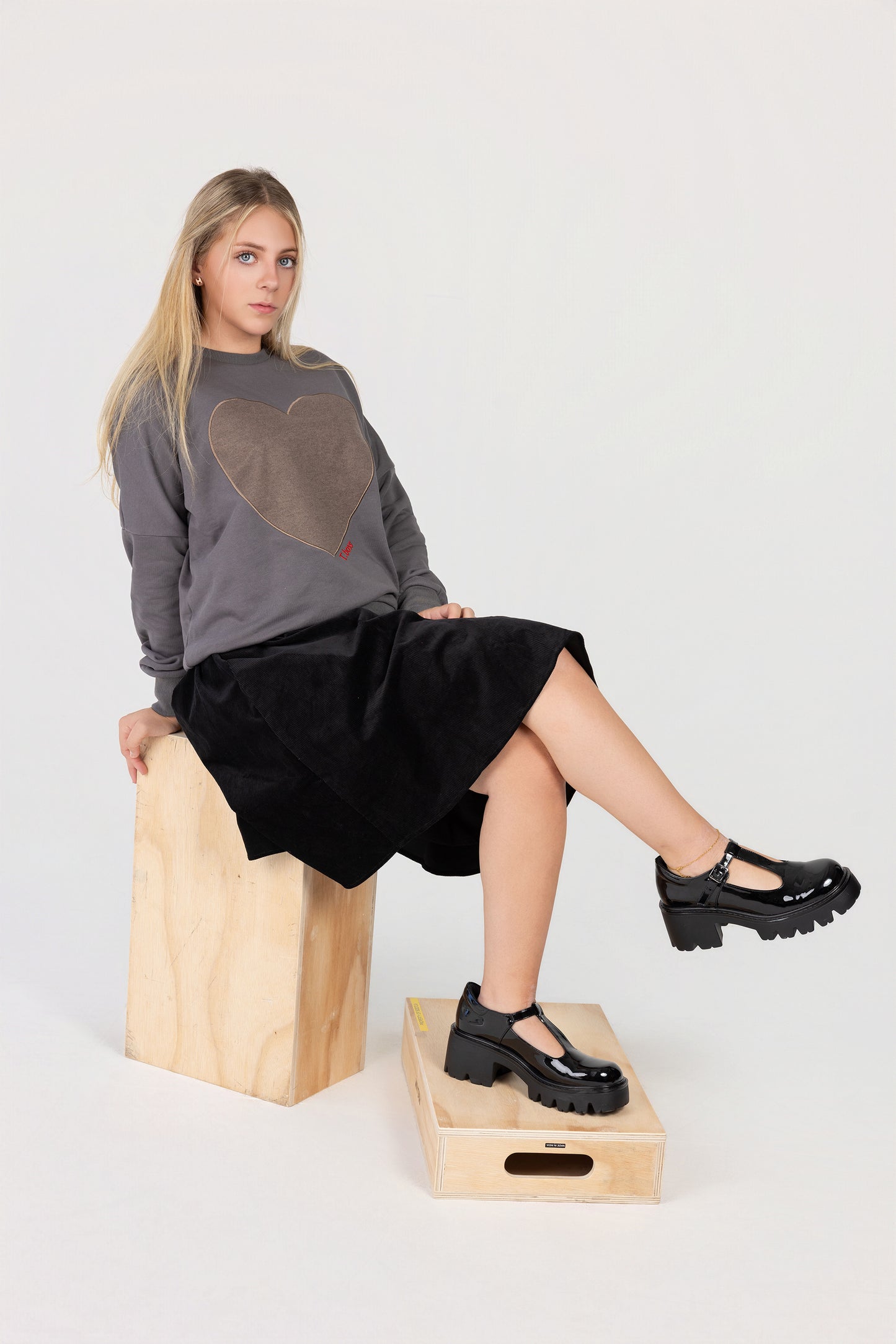 Corduroy pleated Knee Length skirt